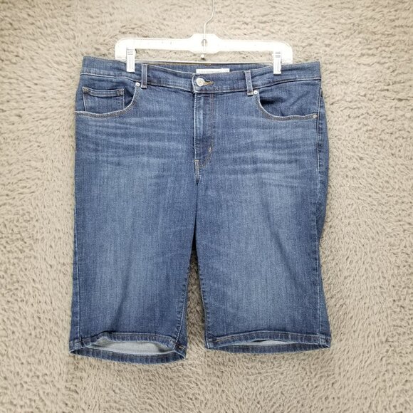 Levis Shorts Womens 32 Blue Stretch Denim Classic Bermuda Jorts - Picture 2 of 16